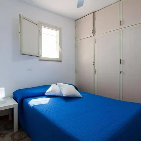 Holiday home La Casa Blu Sul Mare - The Blue House By The Sea