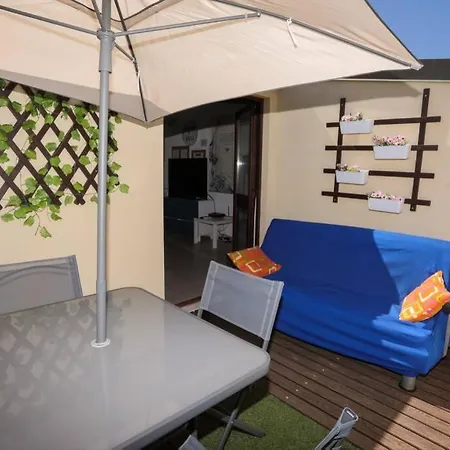 Holiday home La Casa Blu Sul Mare - The Blue House By The Sea *
