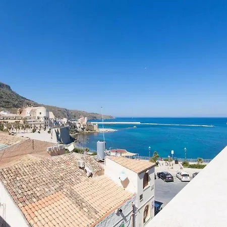 La Casa Blu Sul Mare - The Blue House By The Sea * Castellammare del Golfo