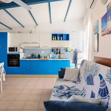 La Casa Blu Sul Mare - The Blue House By The Sea Hébergement de vacances